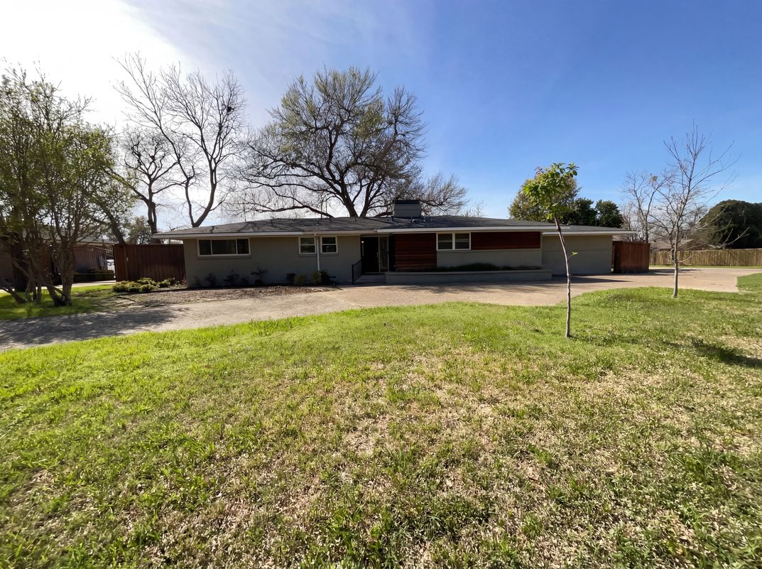 4106 Walnut Hill Ln Dallas TX 75229