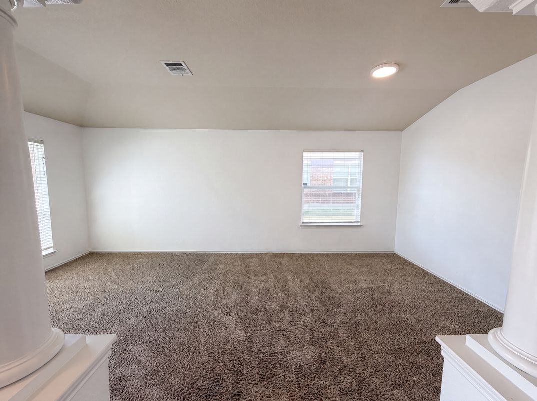 Photo 13 of 18 of 9301 Cricket Dr, Killeen, TX