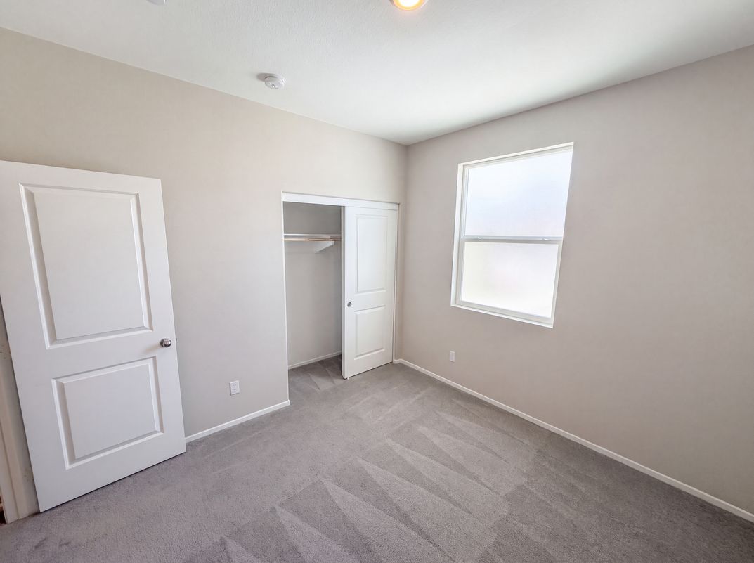 Photo 11 of 30 of 3885 Iron Mountain Cir, Jurupa Valley, CA
