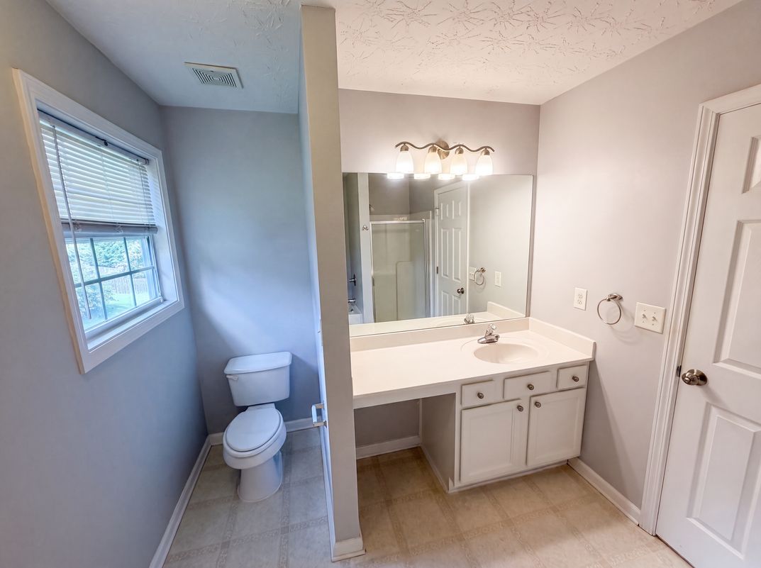 Photo 23 of 44 of 4636 Pine Acre Cir, Sugar Hill, GA