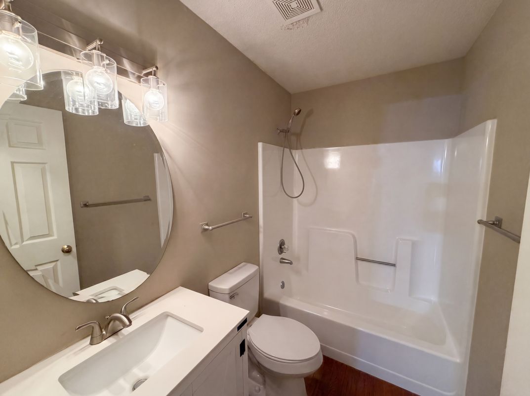 Photo 18 of 29 of 8400 Chestnut Oak Ct, Harrisburg, NC
