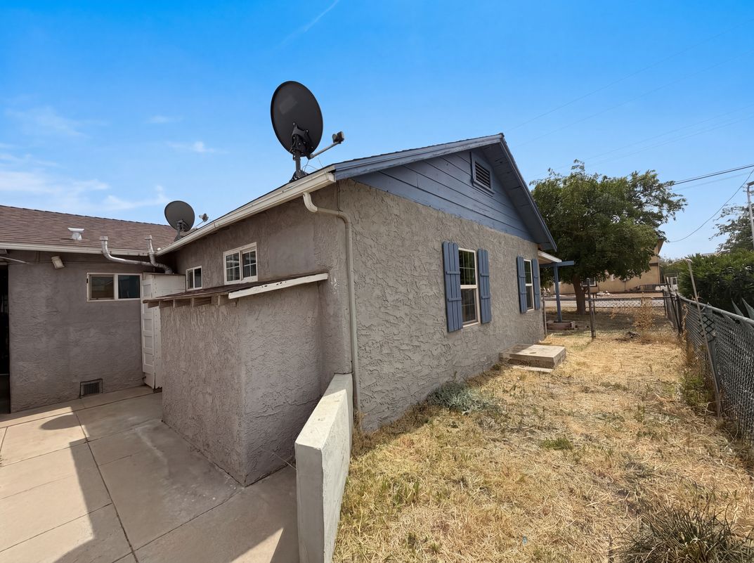 Photo 37 of 42 of 11950 Lee Ave, Adelanto, CA
