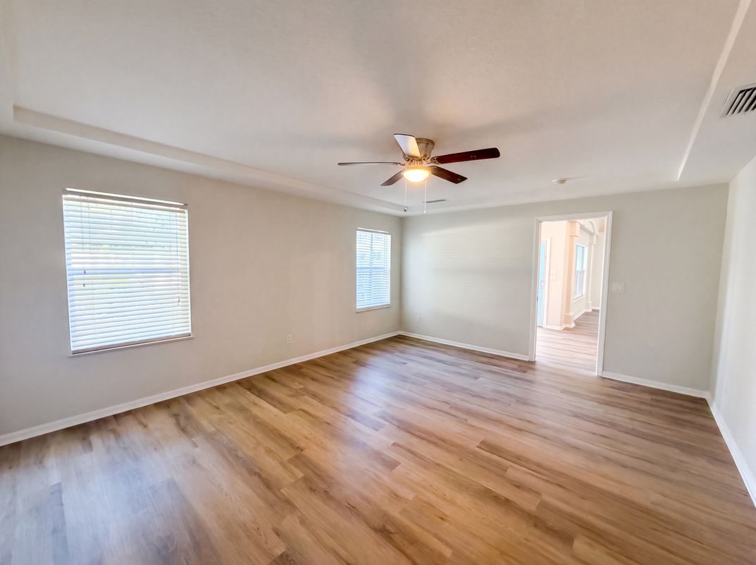 Photo 8 of 19 of 431 Harbour Lights Dr, Ormond Beach, FL