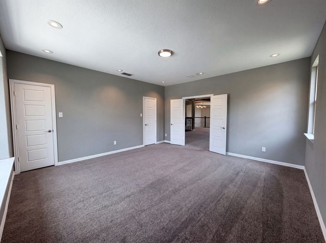 Photo 18 of 42 of 7221 Durand Dr, Irving, TX