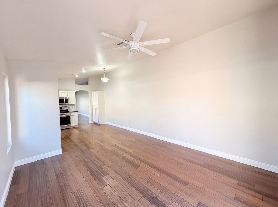 Photo 12 of 39 of 8032 Tailwind Ave, Las Vegas, NV
