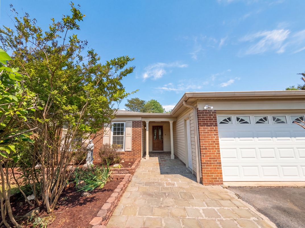 Photo 36 of 51 of 8947 Rosewood St, Manassas, VA