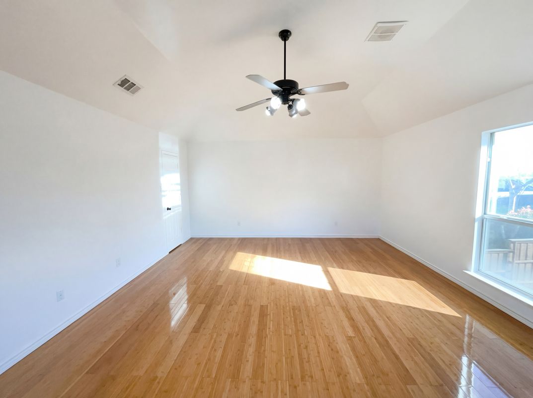 Photo 7 of 24 of 2406 Manchester Dr, Carrollton, TX
