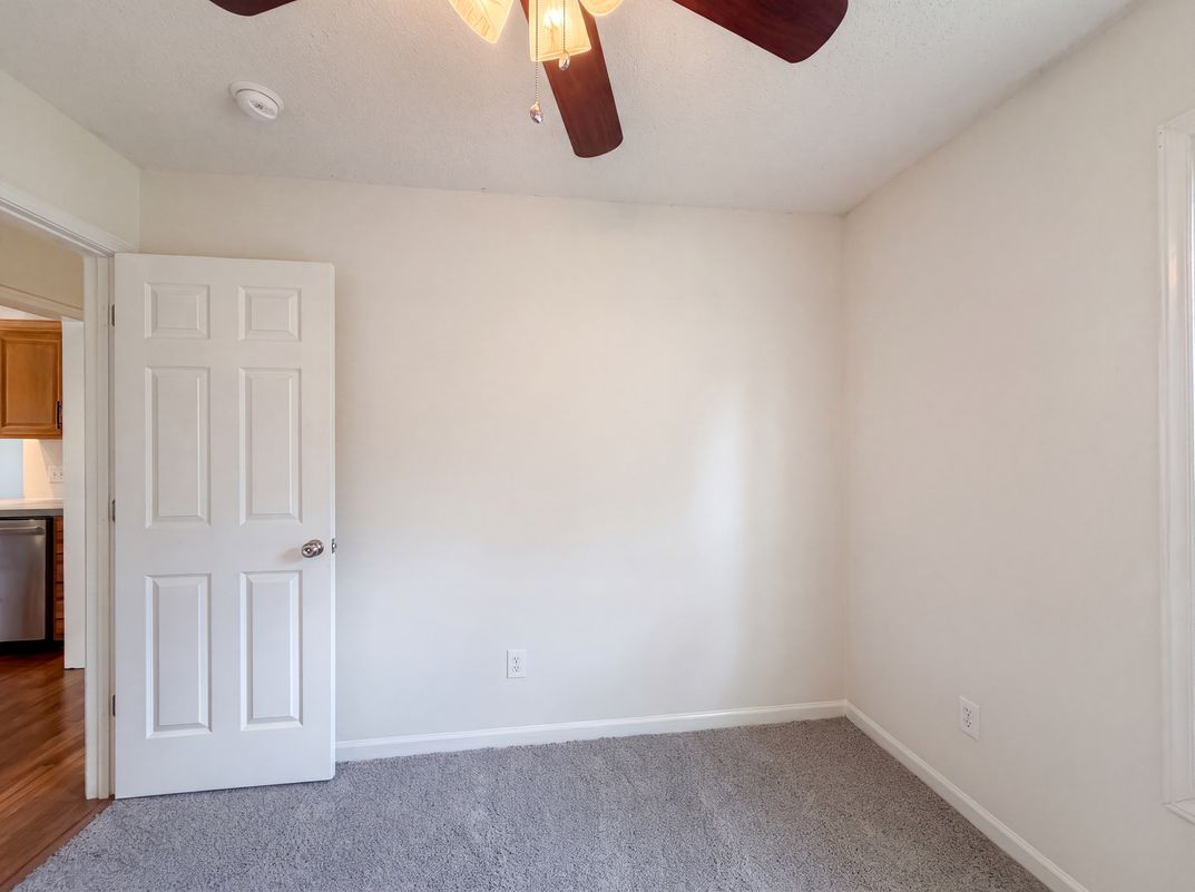 Photo 6 of 19 of 4635 Leprechaun Ln, Winston Salem, NC