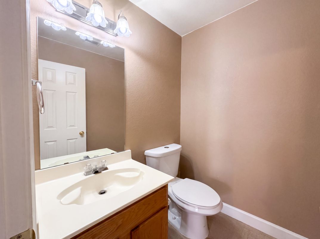 Photo 20 of 27 of 106 Forestview Rd, Hickory Creek, TX