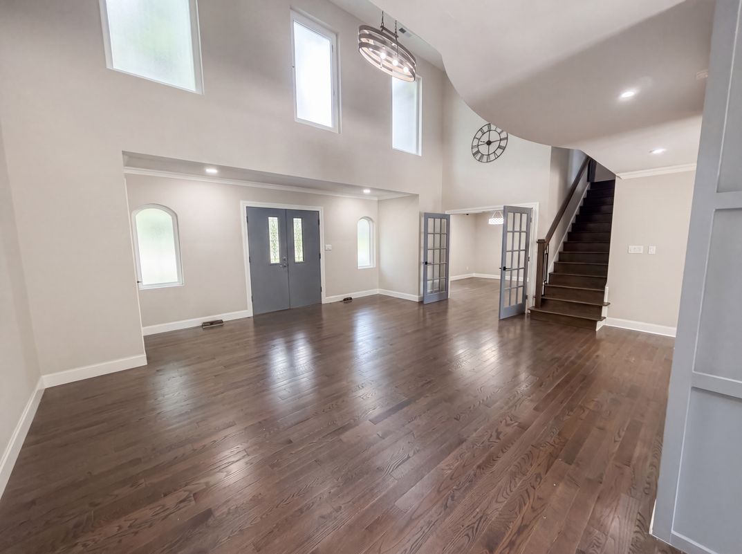 Photo 6 of 43 of 37045 Chagrin Blvd, Chagrin Falls, OH