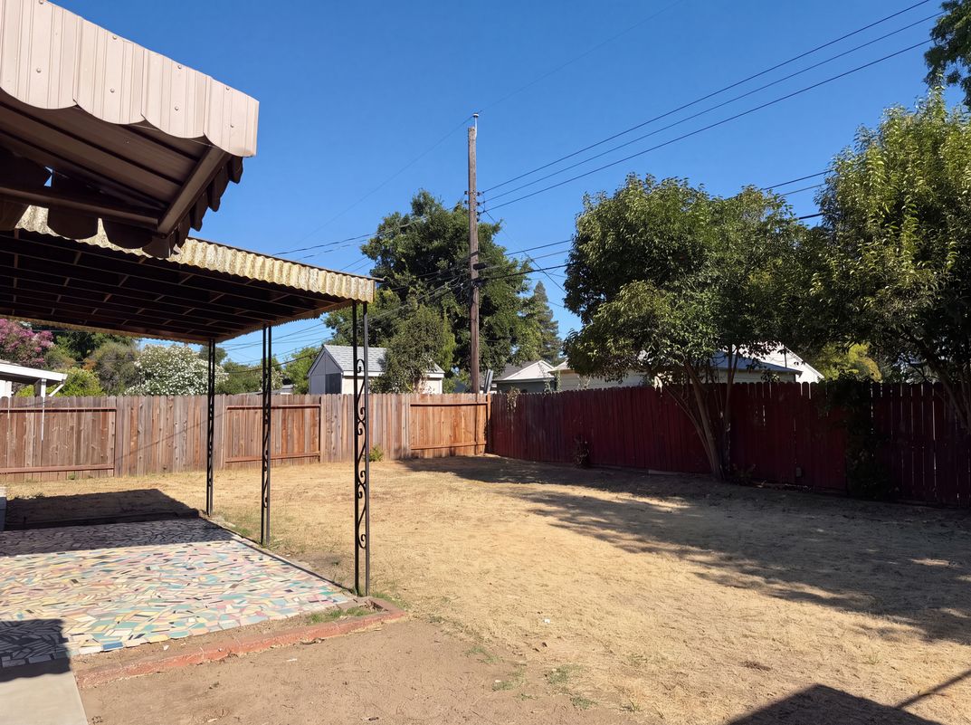Photo 39 of 41 of 4601 Summit Way, Sacramento, CA