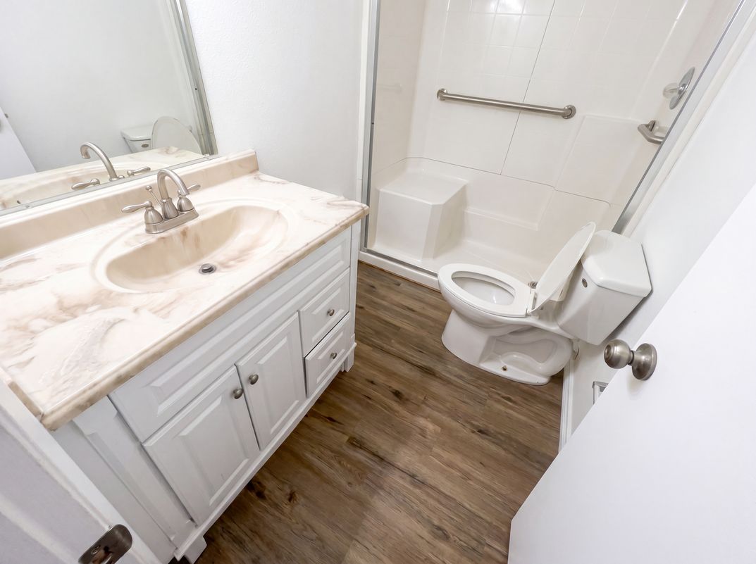 Photo 11 of 20 of 421 N 3rd St, Jacksboro, TX