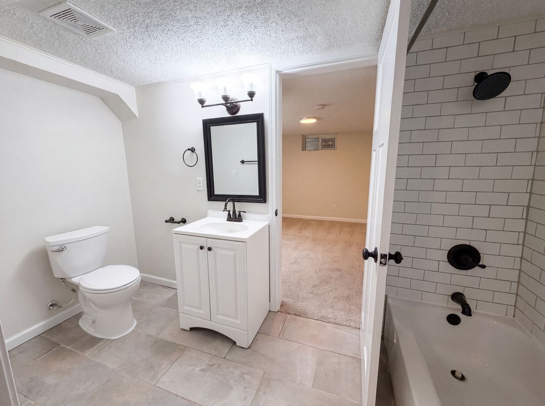 Photo 16 of 27 of 1695 Abell St, Maplewood, MN