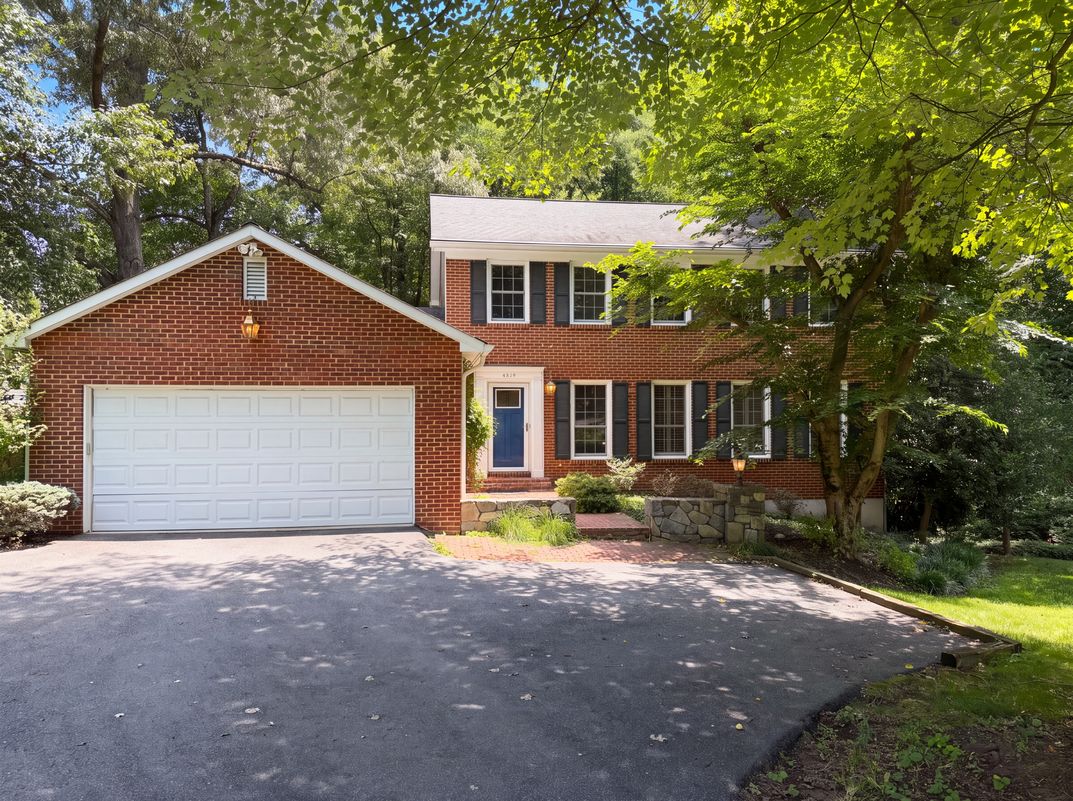 Photo 45 of 66 of 4819 Powell Rd, Fairfax, VA
