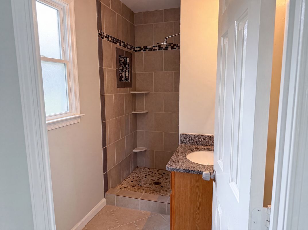 Photo 9 of 22 of 8749 Christopher Ln, Warrenton, VA