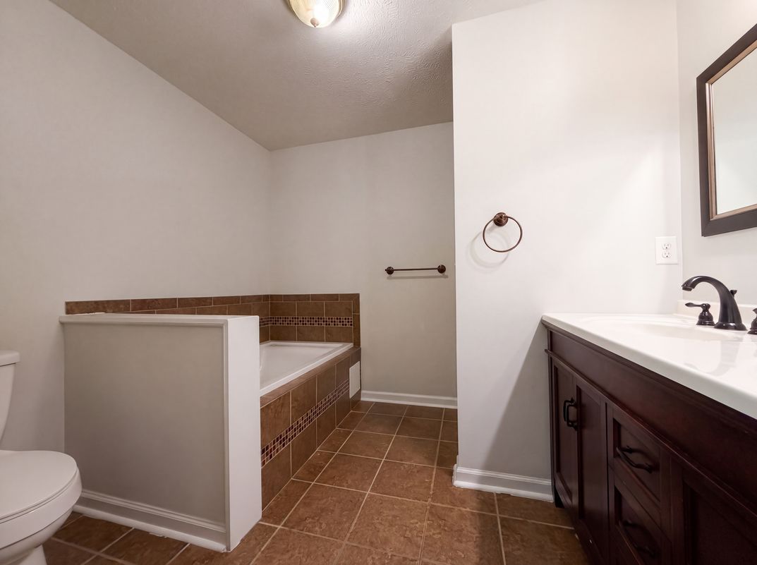 Photo 18 of 19 of 4060 Rosehill Rd, Fayetteville, NC