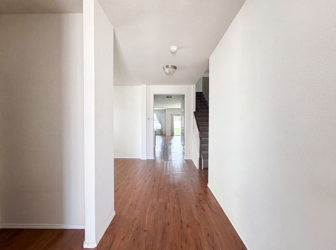 Photo 9 of 26 of 9165 Blackstone Dr, Providence Village, TX