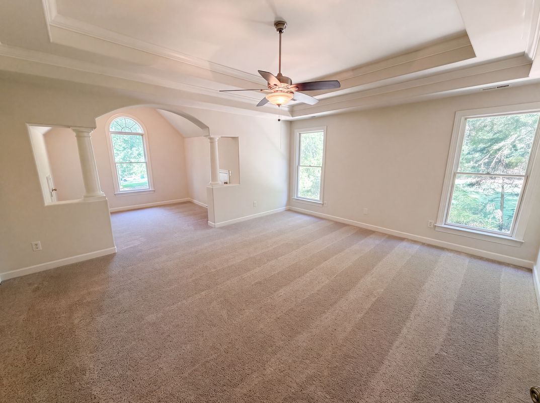 Photo 4 of 33 of 10124 Windtree Ln, Charlotte, NC
