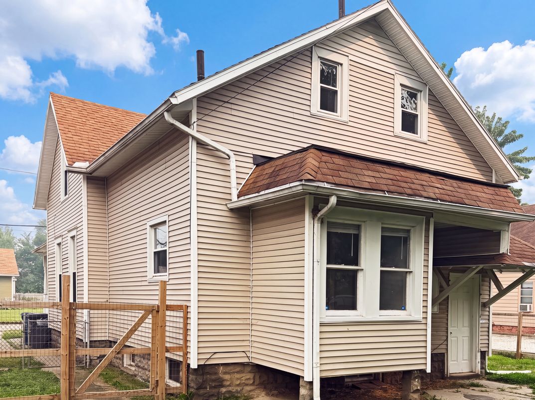 Photo 28 of 32 of 608 Howland Ave, Toledo, OH