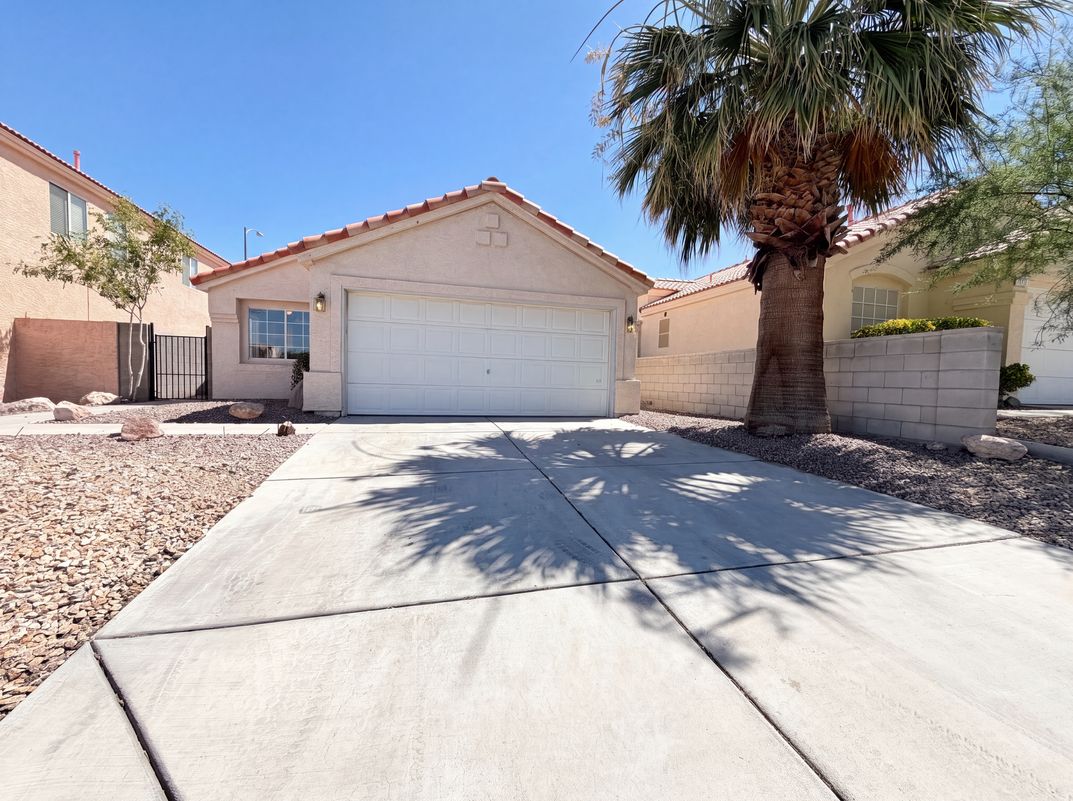 Photo 30 of 33 of 9121 Indian Breeze Dr, Las Vegas, NV