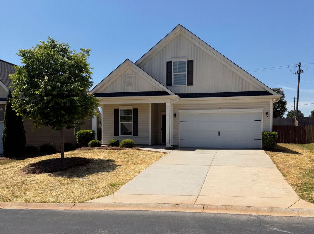 Property photo 1 of 217 Cassingham Ln