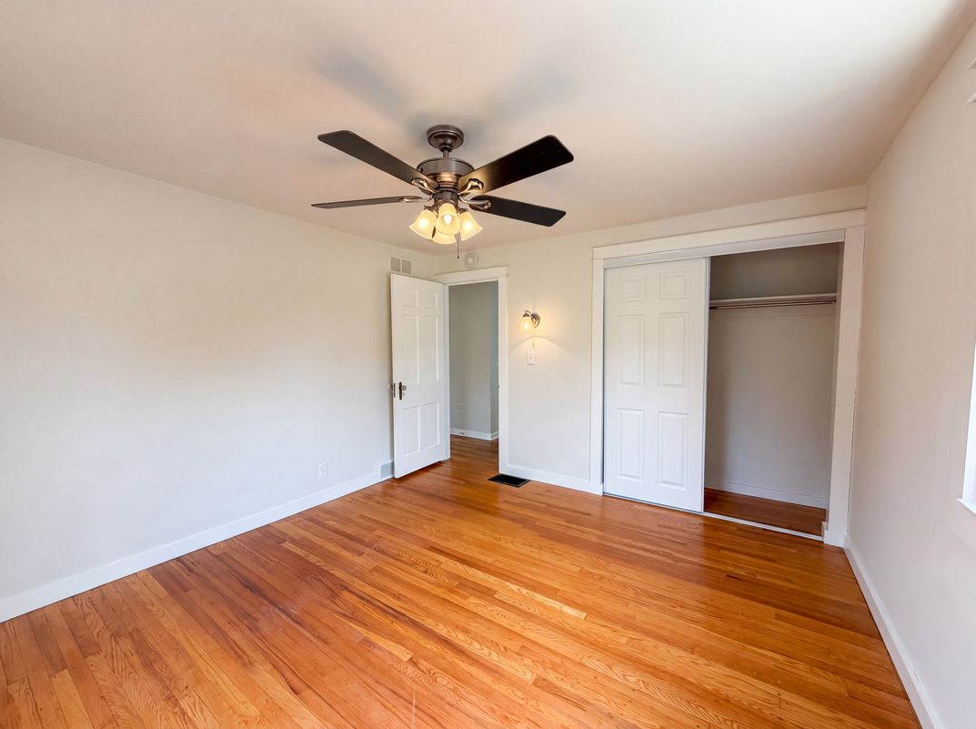 Photo 16 of 36 of 751 Grandon Ave, Columbus, OH