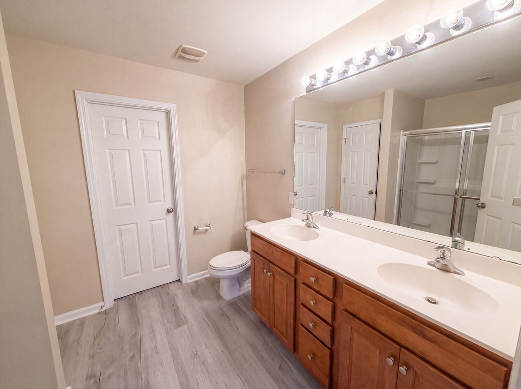 Photo 13 of 25 of 252 Cameron St, Summerville, SC