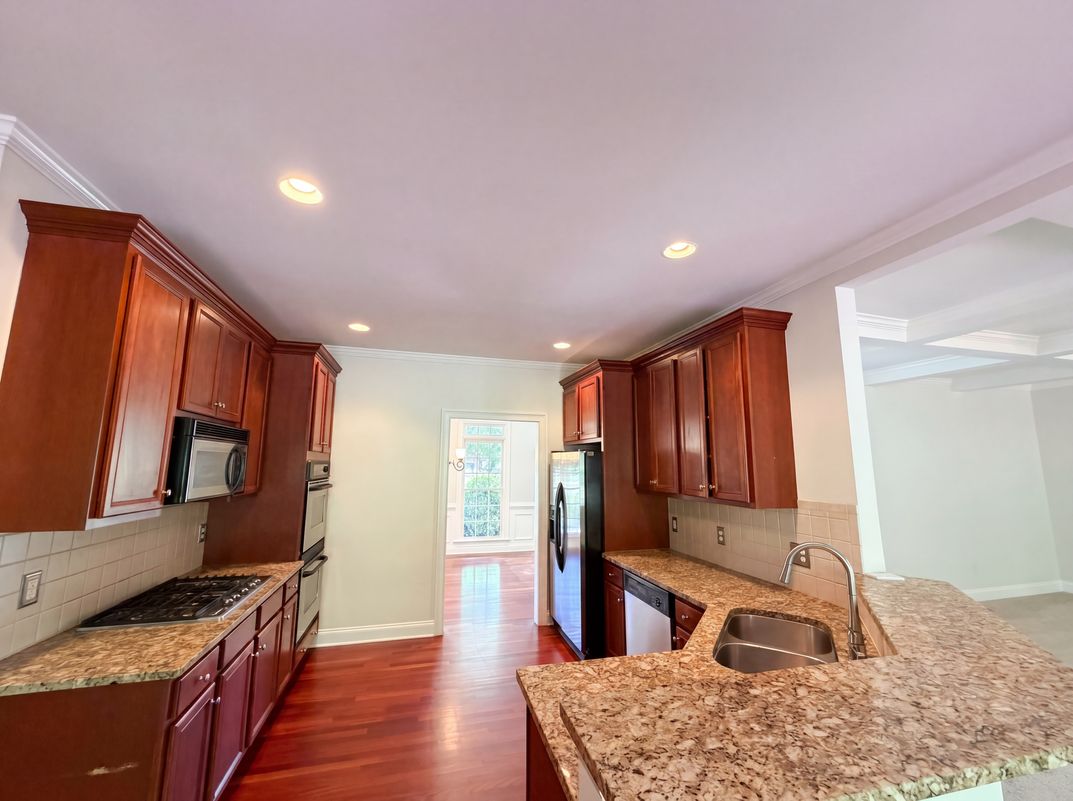 Photo 7 of 23 of 861 Windsor Creek Dr, Grayson, GA
