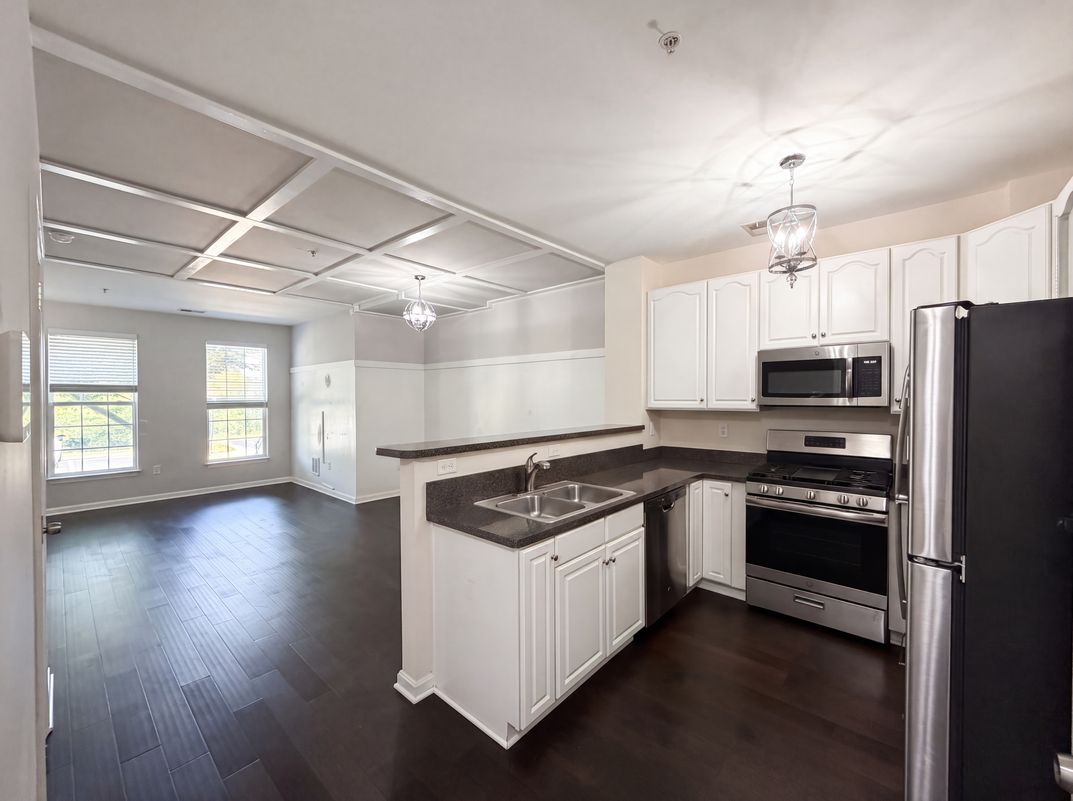 Photo 21 of 54 of 15489 Chopawamsic Ct, Woodbridge, VA