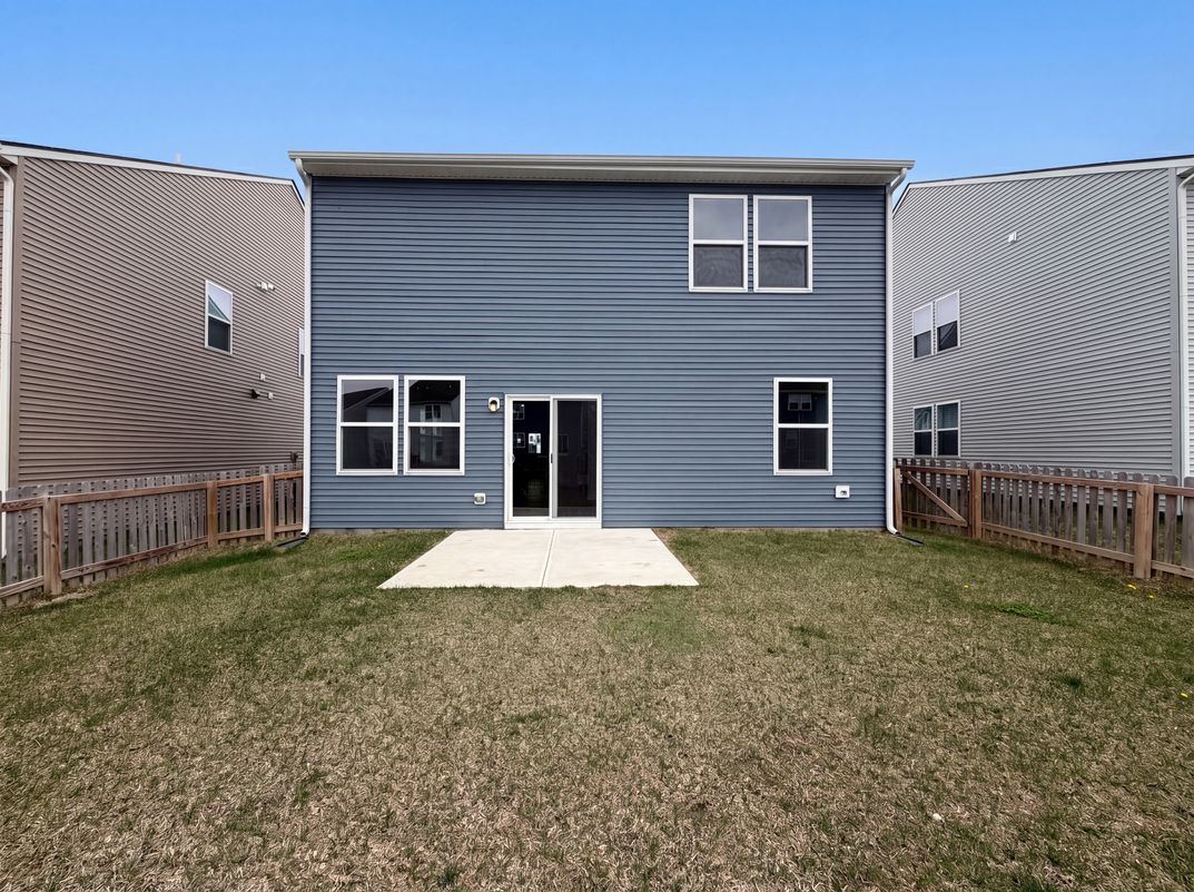 Photo 5 of 29 of 4462 Hovenweep Way, Indianapolis, IN