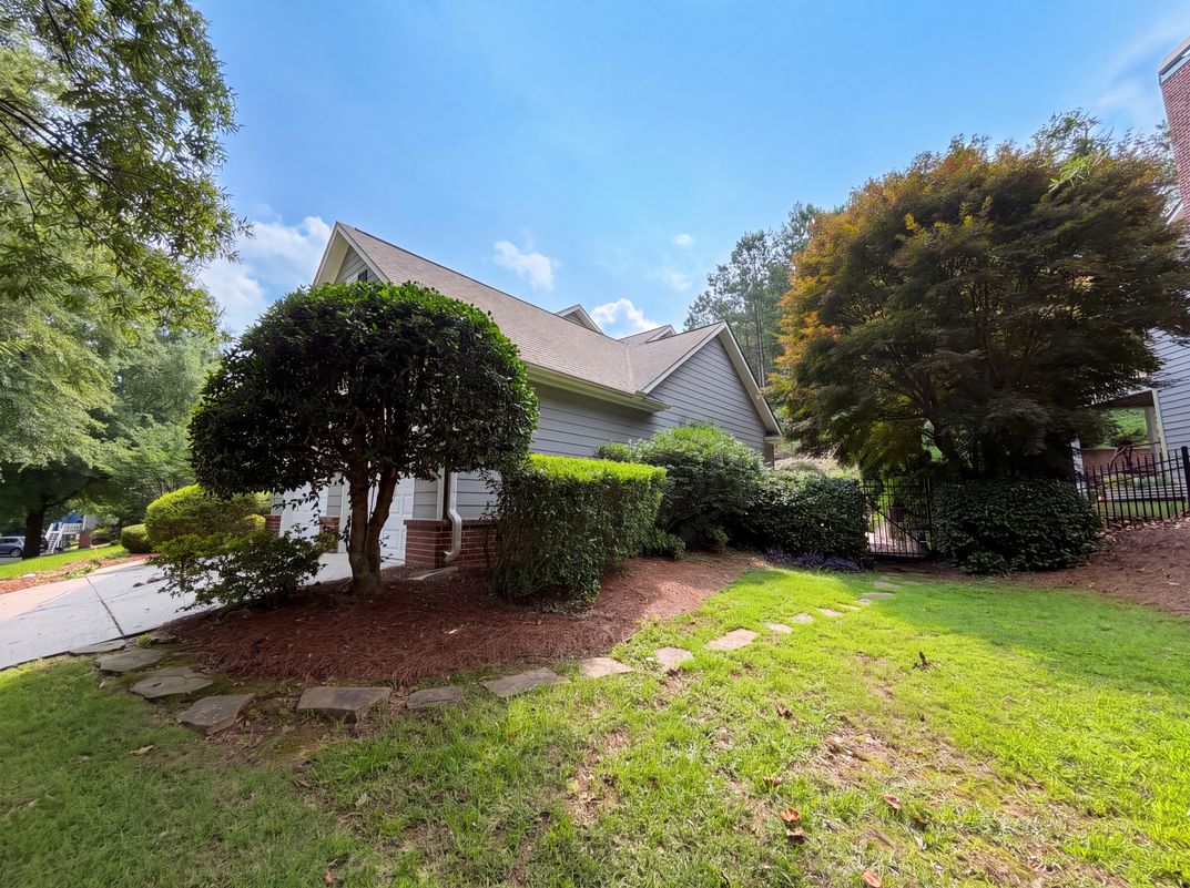 Photo 44 of 49 of 8635 Amsbury Way, Cumming, GA