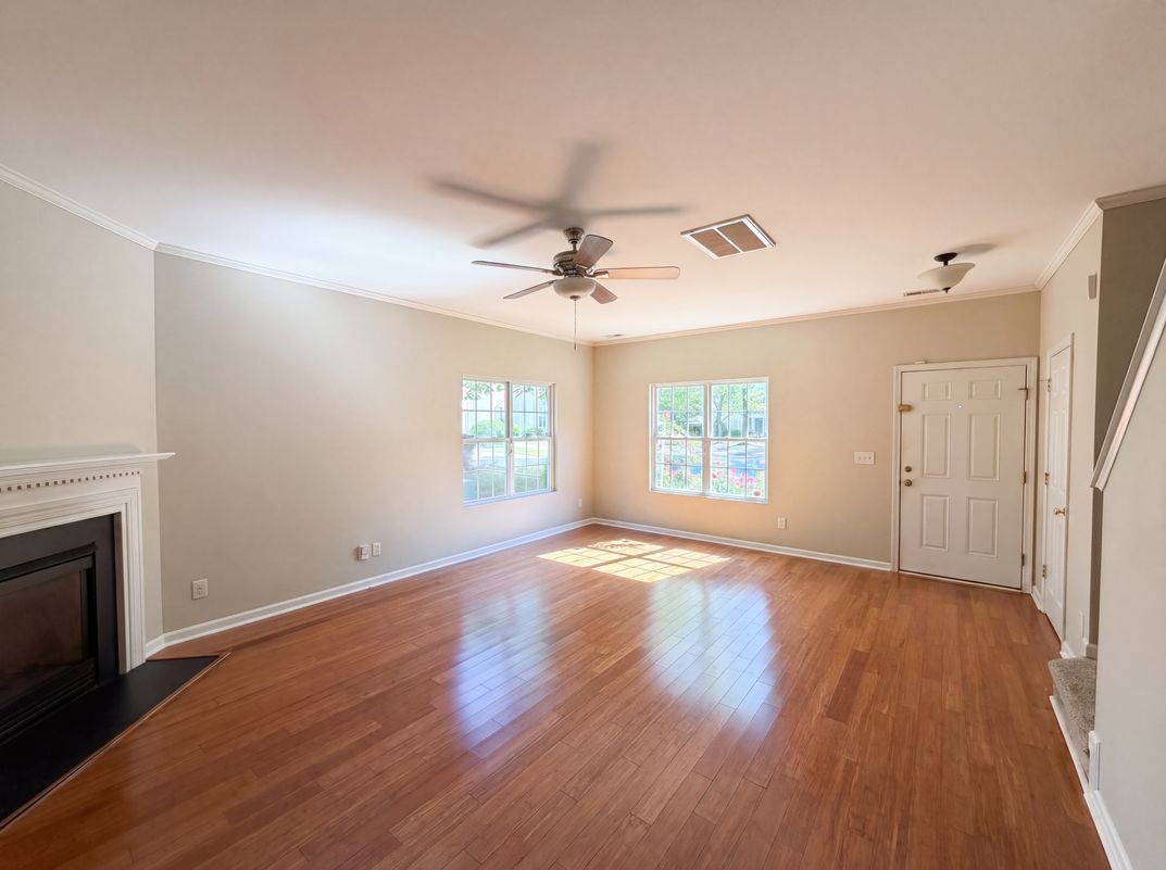 Photo 7 of 17 of 43 Edgebrook Cir, Durham, NC