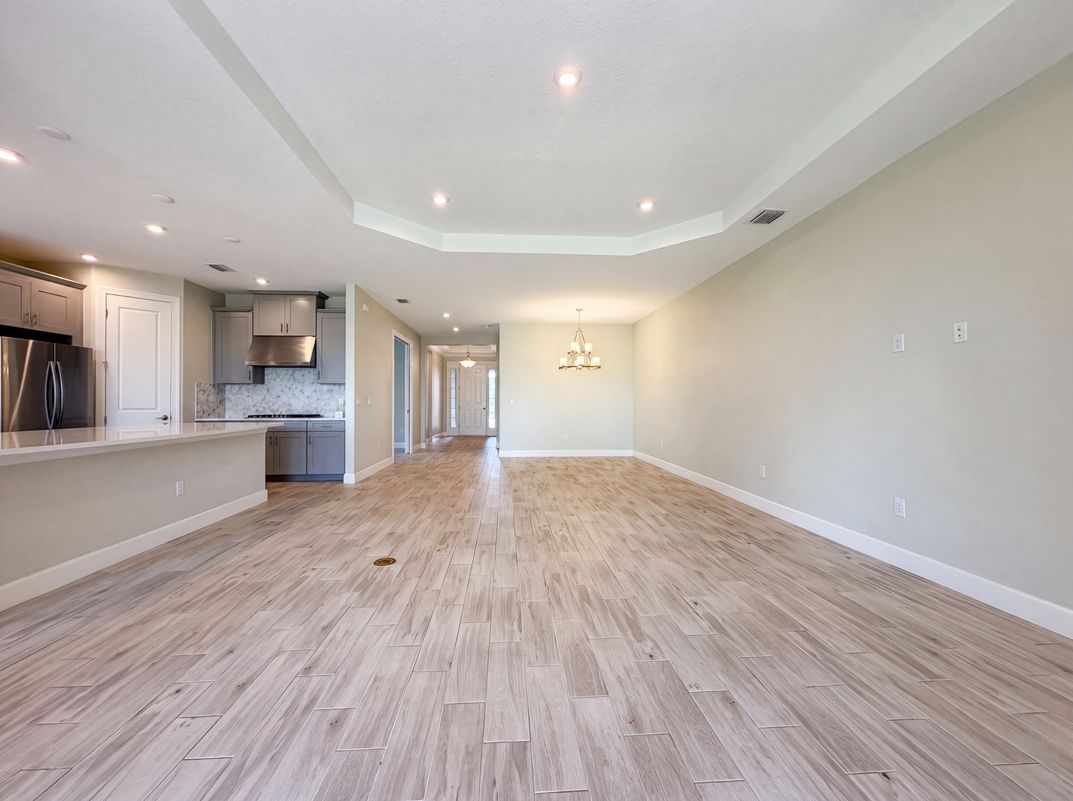 Photo 6 of 31 of 4516 Crestpoint Way, Palmetto, FL