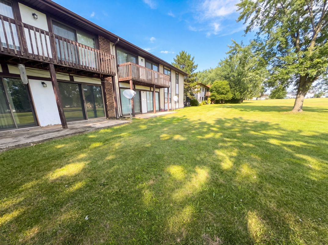 Photo 35 of 42 of 4133 193rd St, Country Club Hills, IL