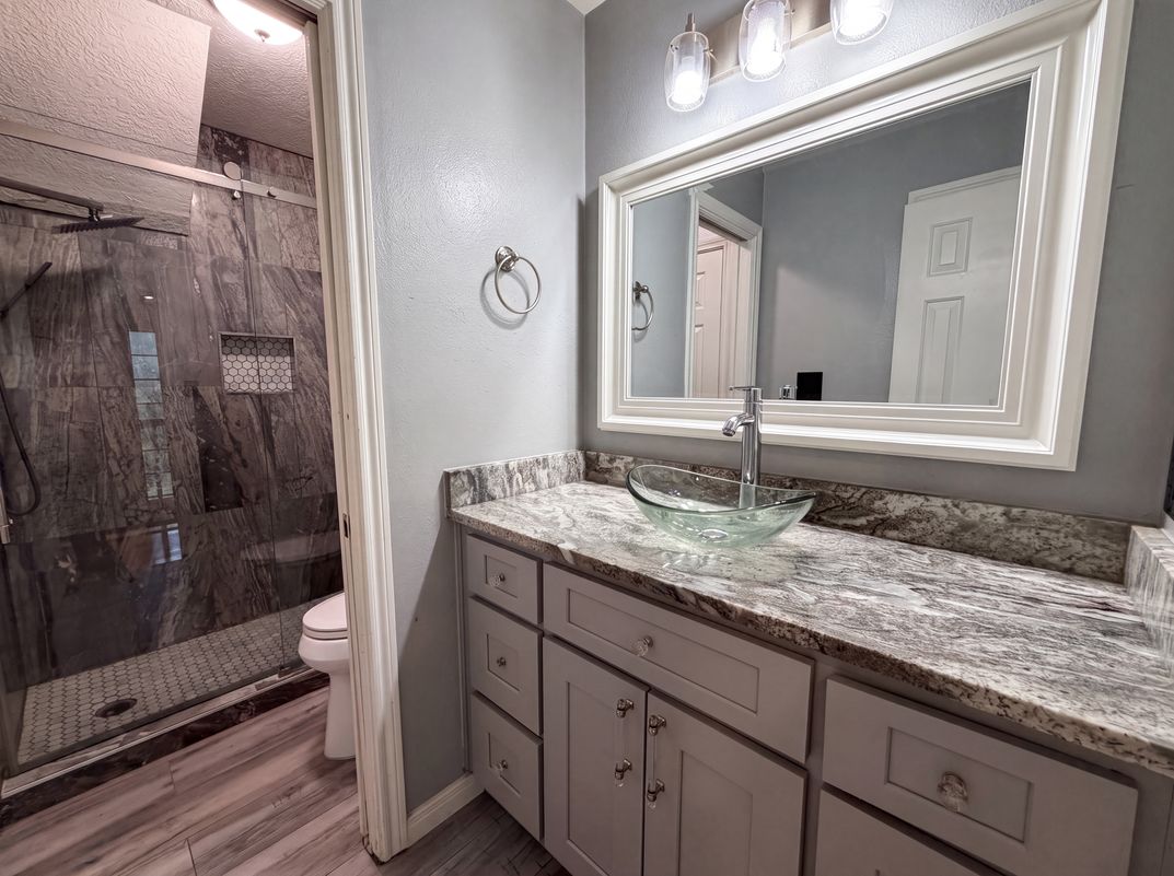 Photo 18 of 27 of 6127 Willowcrest Ct, Spring, TX