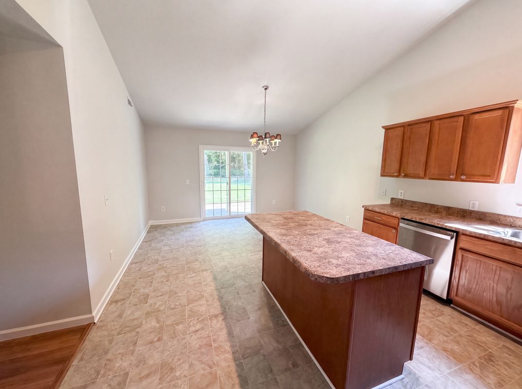 Photo 9 of 18 of 102 Hayworth Ave, Clinton, SC