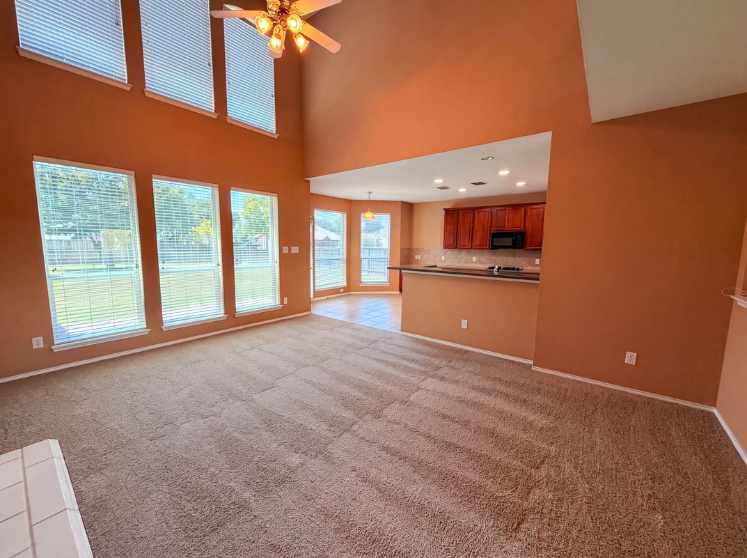 Photo 6 of 22 of 1311 Stanford Dr, Rockwall, TX