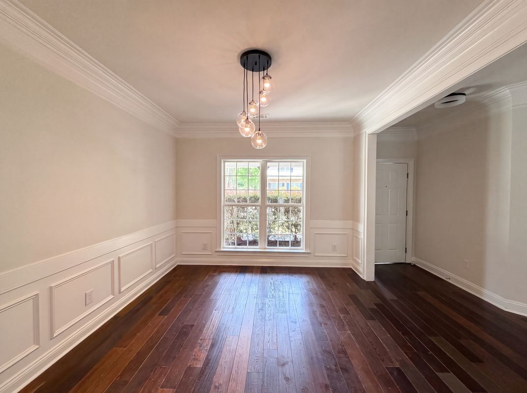Photo 11 of 23 of 6420 Torrence Trace Dr, Huntersville, NC