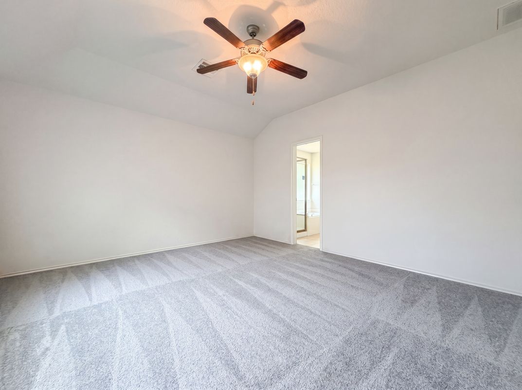 Photo 10 of 15 of 361 Saddlehorn Way, Cibolo, TX