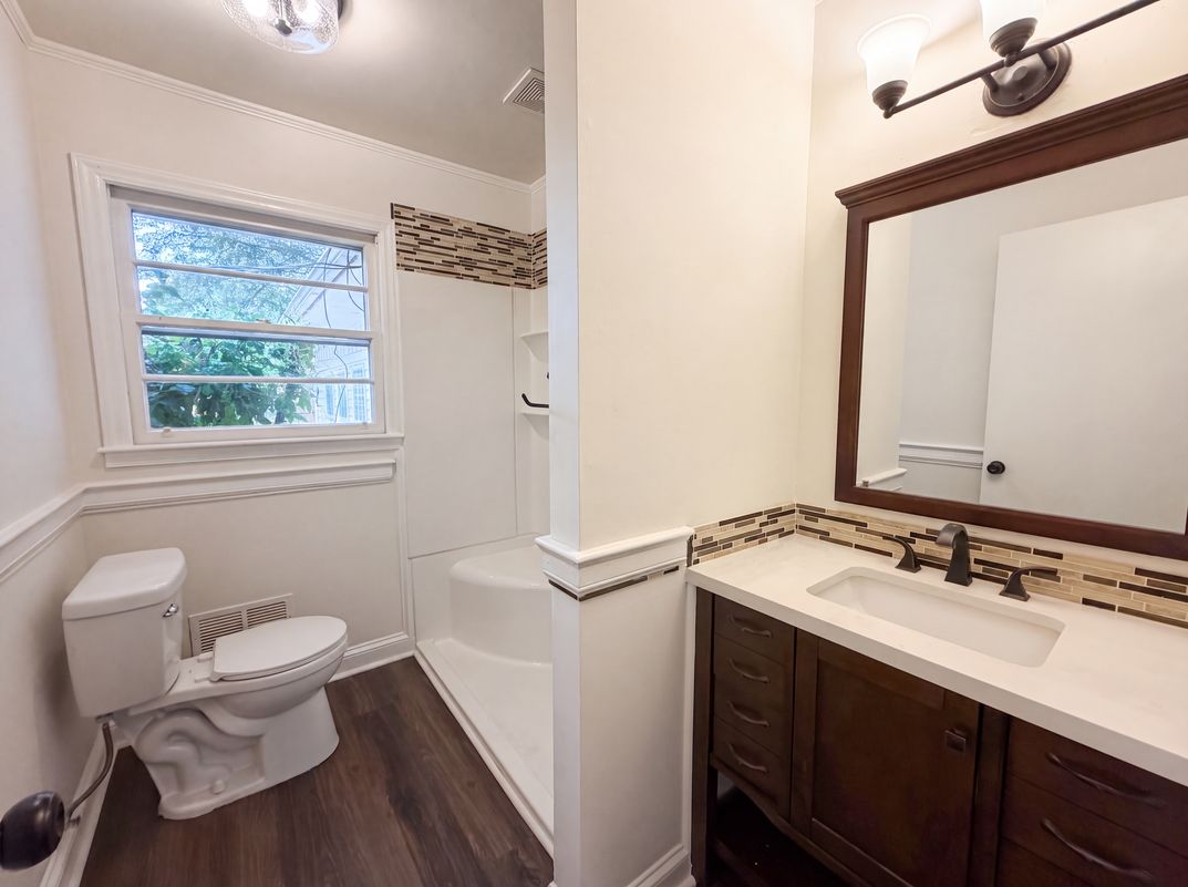 Photo 12 of 16 of 1077 Allendale Cir, Rock Hill, SC