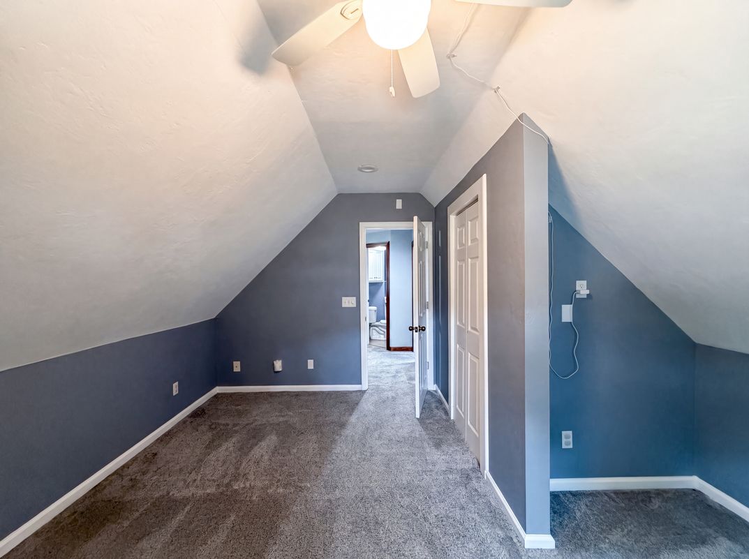 Photo 10 of 20 of 423 N Missouri St, Liberty, MO
