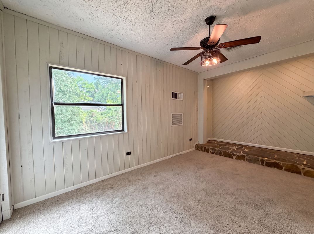 Photo 7 of 22 of 2630 SE 8th Ave, Ocala, FL