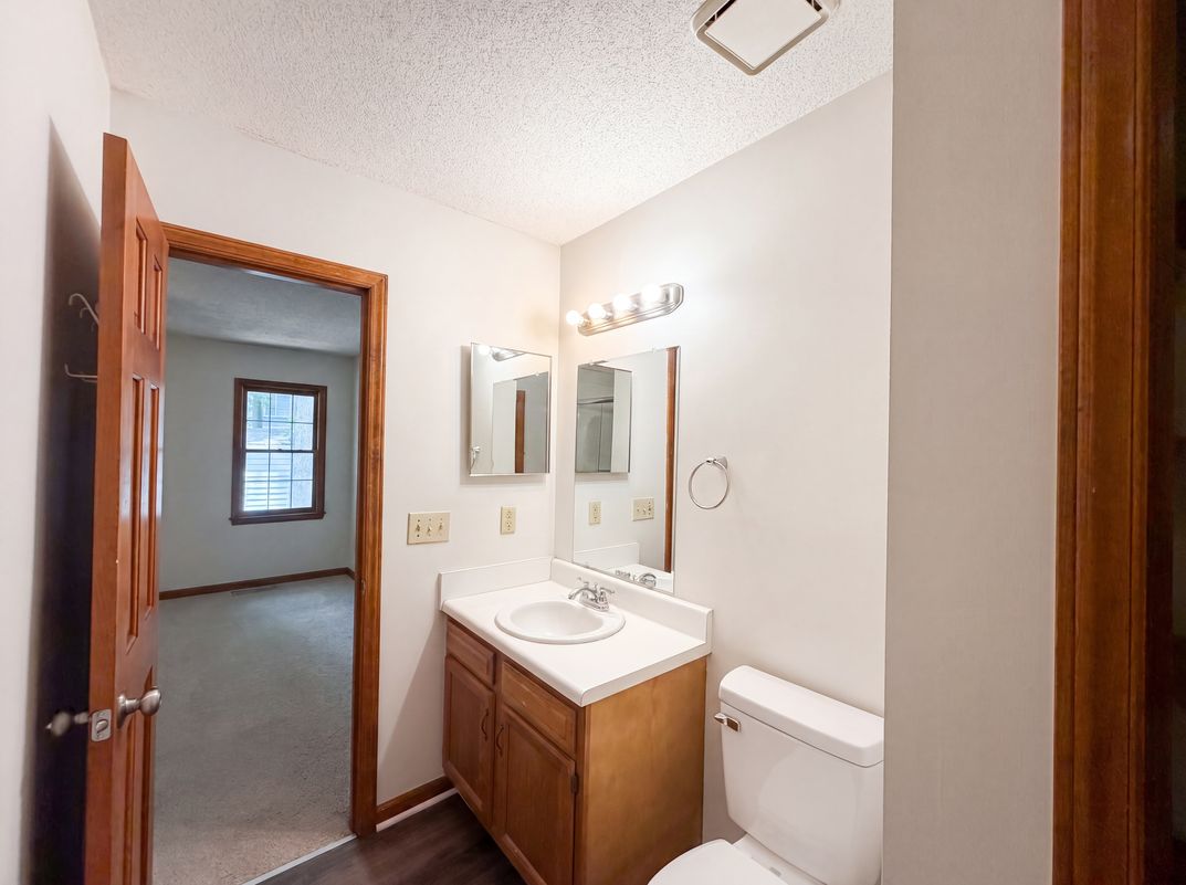 Photo 11 of 16 of 9425 Cartersville Ct, Raleigh, NC