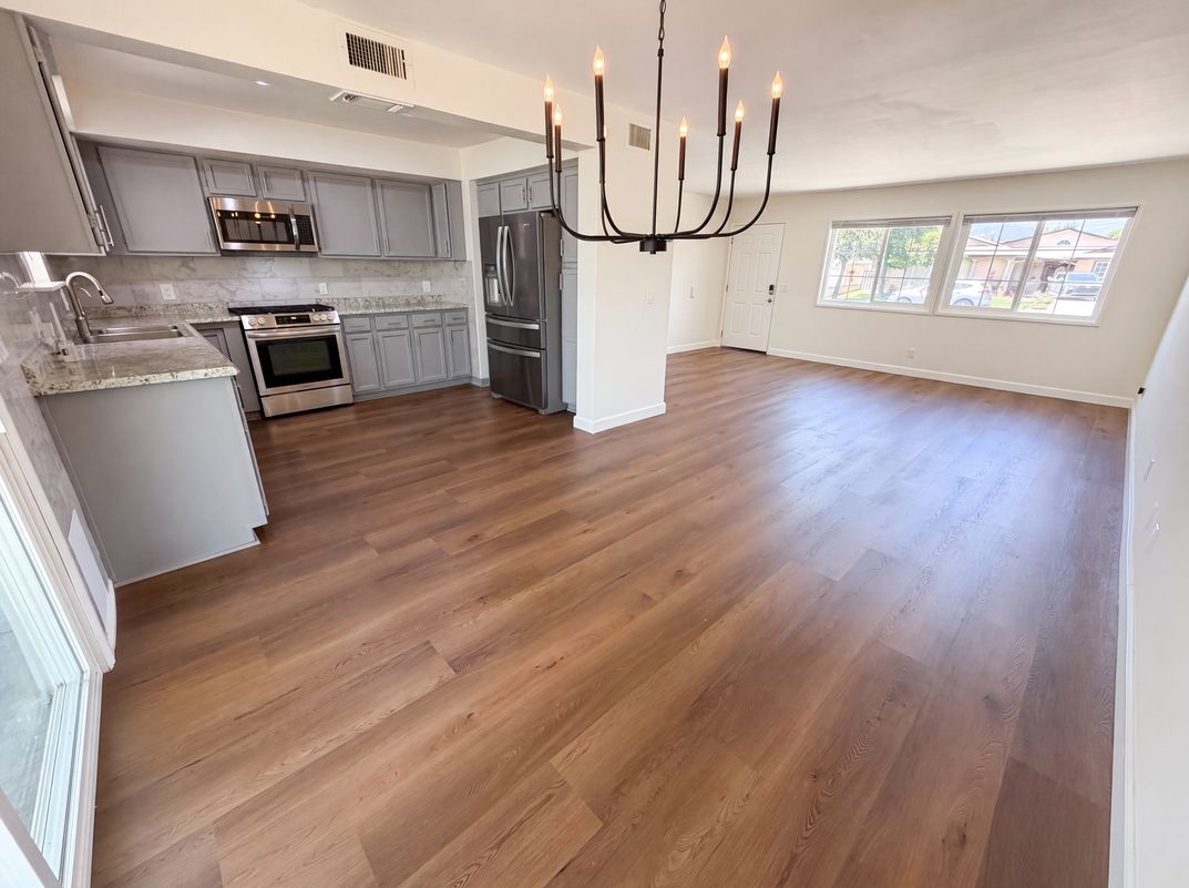 Photo 8 of 30 of 21312 E Greenhaven St, Covina, CA