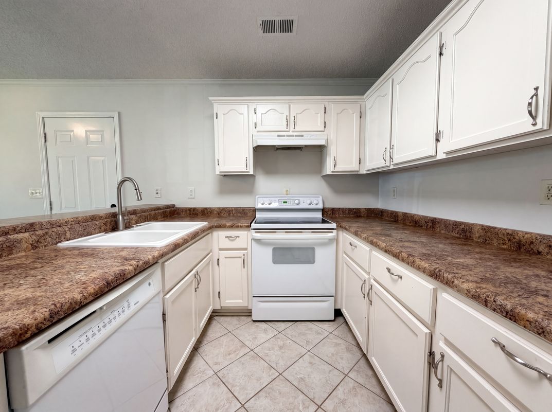 Photo 2 of 16 of 109 King Valley Rd, Pelham, AL