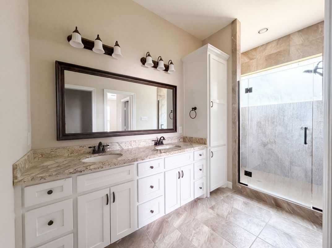 Photo 14 of 25 of 8580 Cedar Creek Ln, Greenville, TX