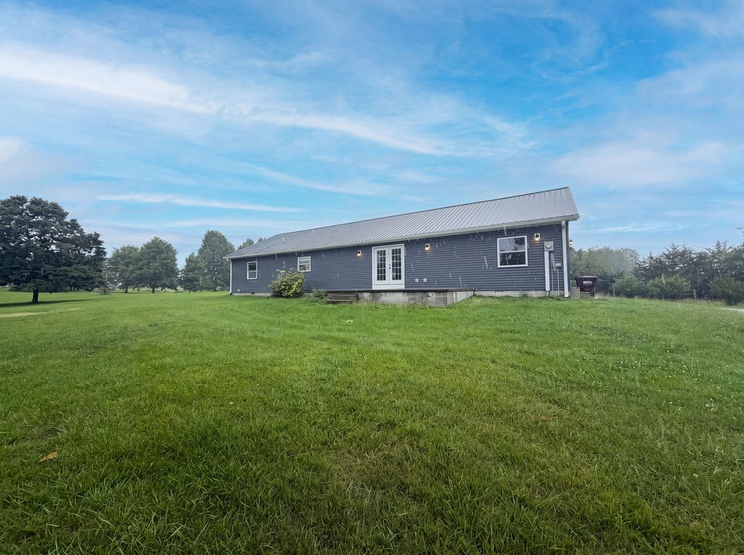 Photo 5 of 28 of 144 Lizzie Wallin Rd, Crab Orchard, KY