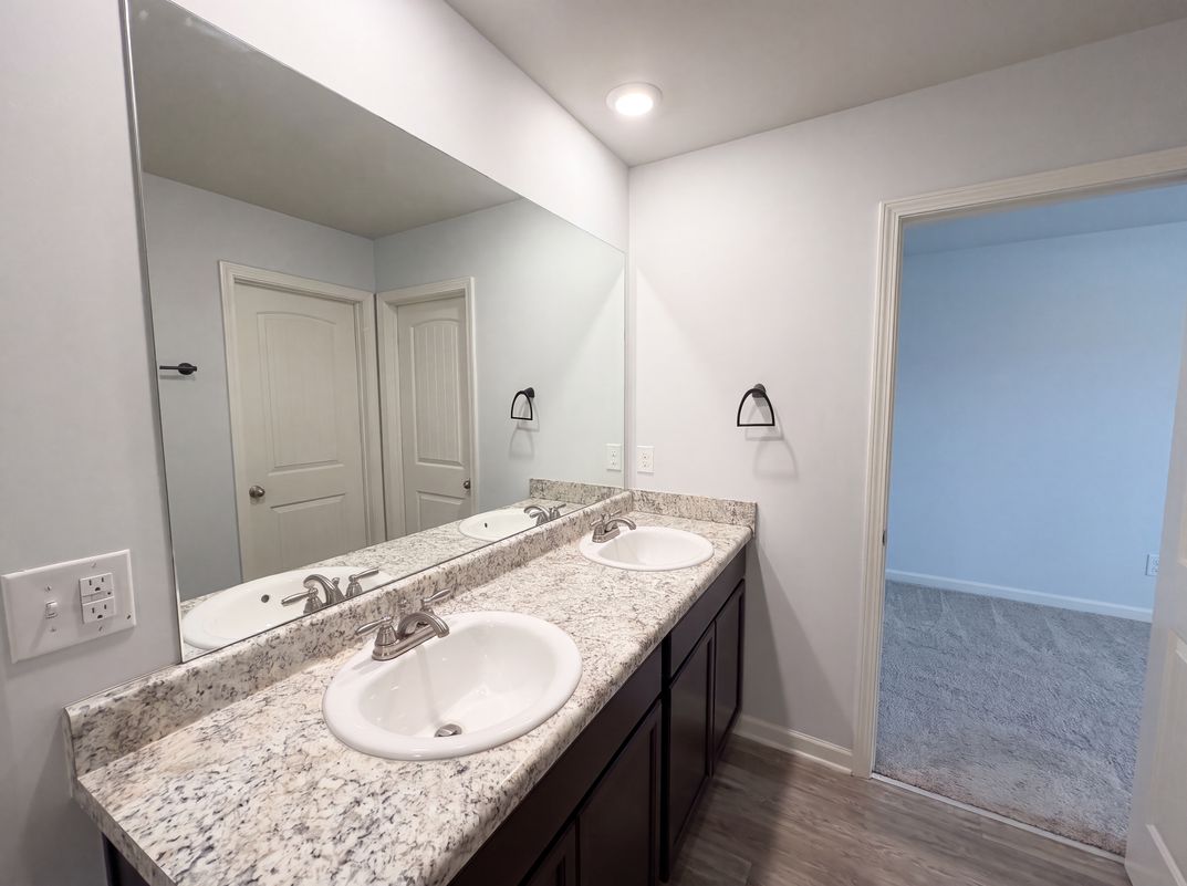 Photo 17 of 33 of 1300 Mills Cove Dr, Covington, GA