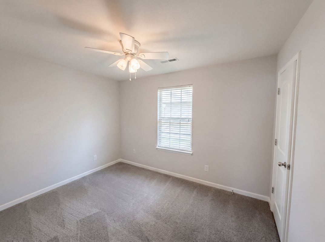 Photo 9 of 16 of 4716 Queen Pierrette St, Raleigh, NC