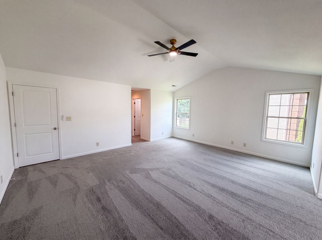 Photo 26 of 44 of 791 W Glenview Dr, Lenoir City, TN